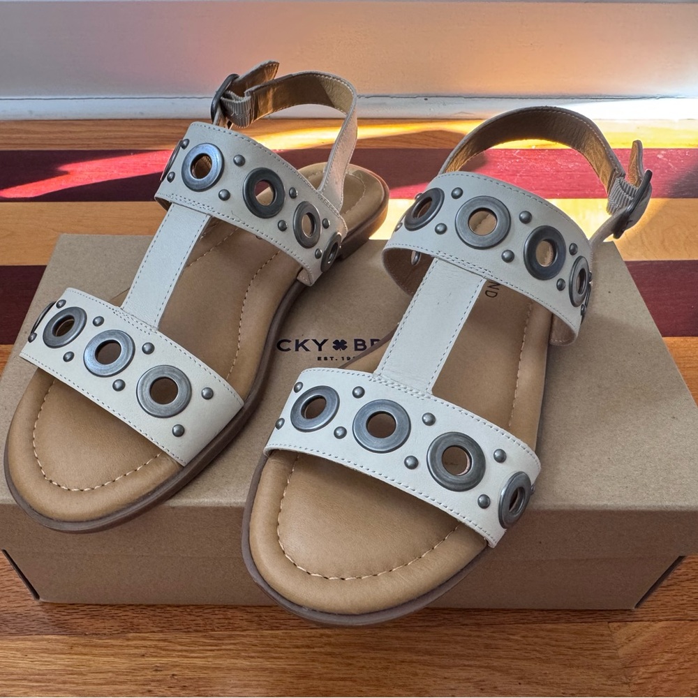 Lucky Brand Ansel2 Studded Sandals Womens 8.5 Ivory Leather